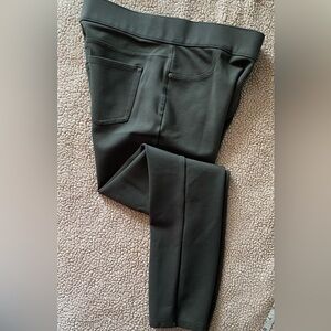 Spandx Pull on Flattering Pants, Size: Medium